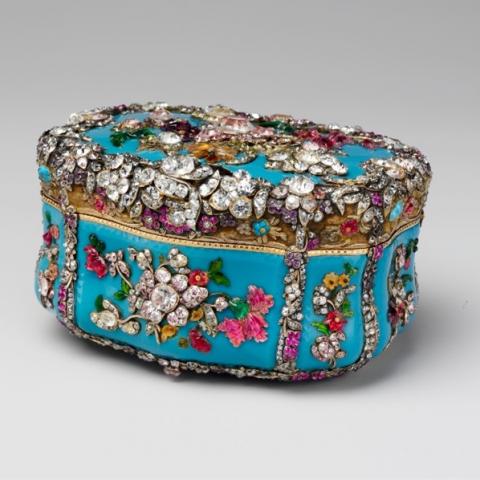Jeweled Snuffbox, ca. 1765, German, Berlin. Glass, gold, silver, diamonds and rubies, H. 6 cm, L. 10 cm, D. 8.8 cm. The Metropolitan Museum of Art, New York, Robert Lehman Collection, 1975.
