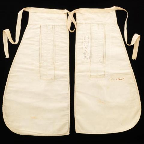 ‘Pair of cotton pockets’, c. 1820, Metropolitan Museum of Art, inv. 2009.300.3472. "Pocket belonging and worn by my grandmother Ann Isabel Hale 1820" (C) Brooklyn Museum Costume Collection at The Metropolitan Museum of Art, Gift of the Brooklyn Museum, 2009; Gift of Mrs. Peyton R. H. Washburn, 1942.